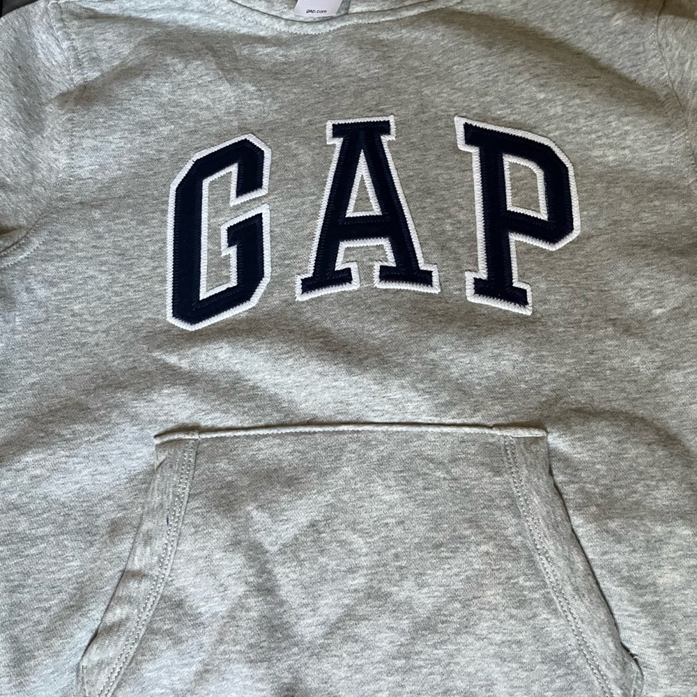 GAP Heather Gray Sweatshirt with Logo